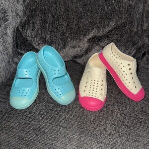 Native Shoes Child Bundle Size C7
- Blue and Cream